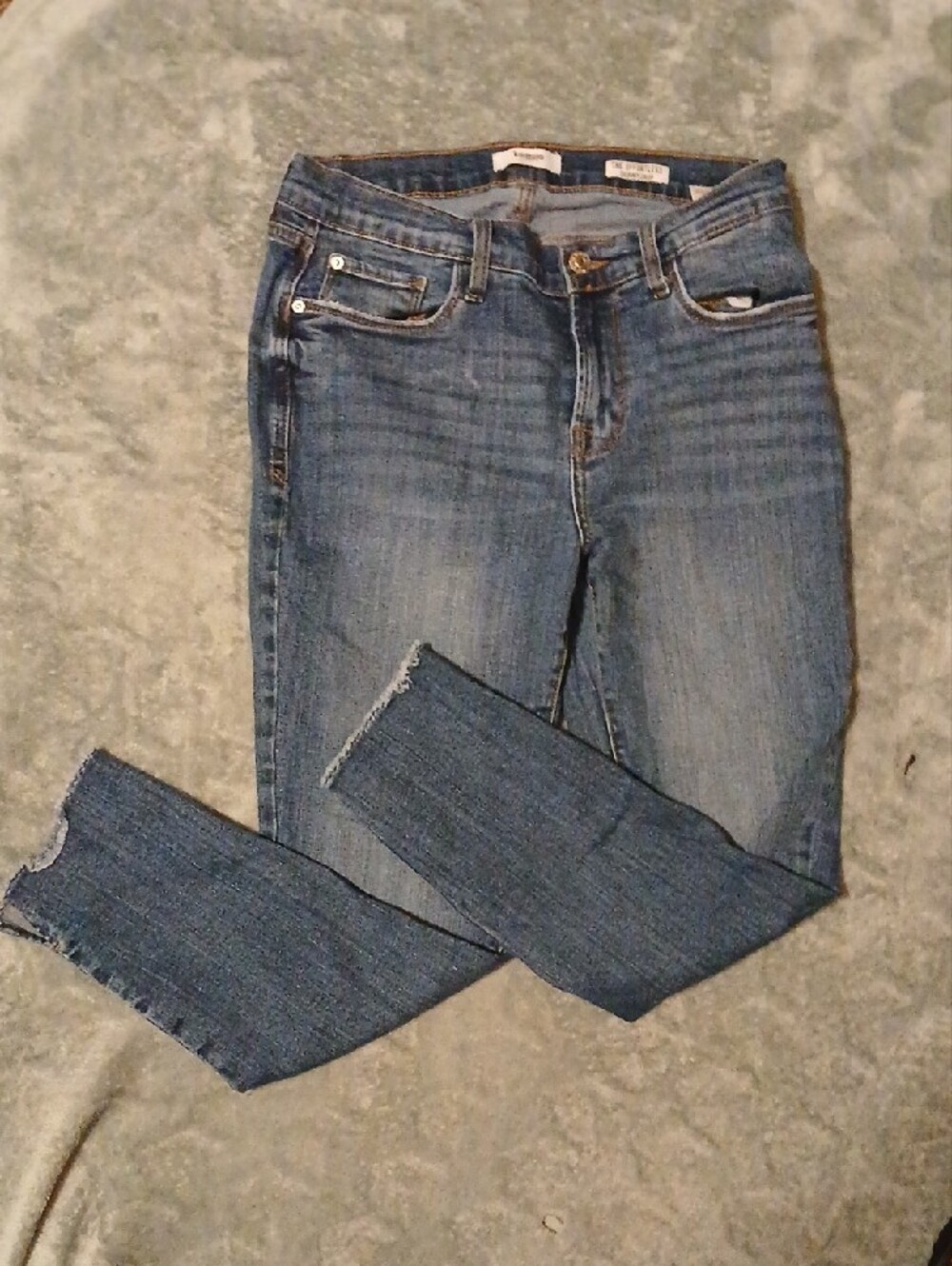 Kensie Dark Blue Cropped Straight Jeans